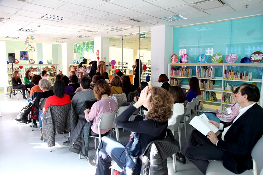 Jornada 5 Escenarios al Futuro de la Educación - Imagen del concejal Fernando Martínez, en la charla de  la mediateca.