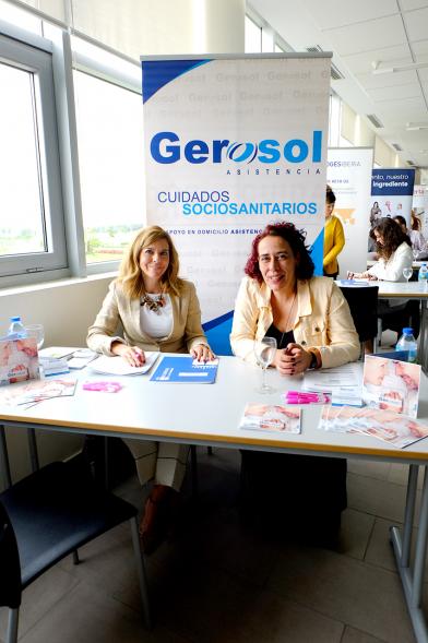Jordanas de Empleo 2018 -  Imagen de dos informadoras empresariales .