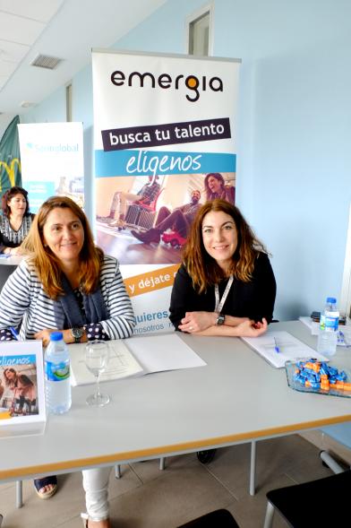 Jordanas de Empleo 2018 -  Imagen de dos participantes en las jornadas.