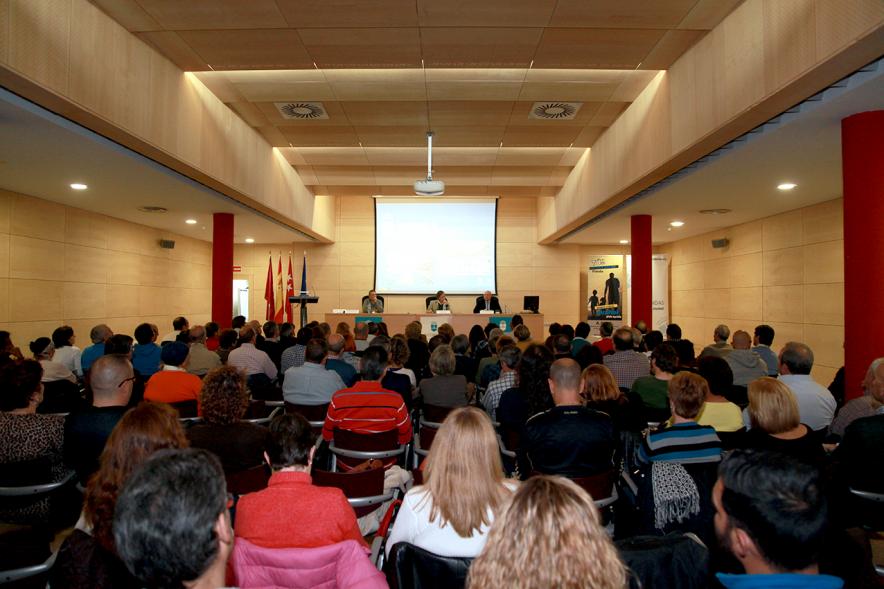 Inauguración de las Jornadas sobre Alcoholismo -  Panorámica de la sala.
