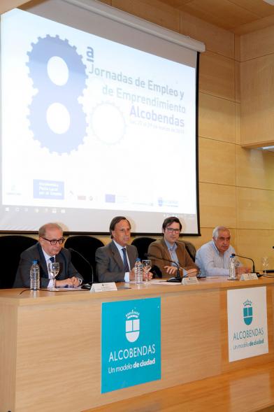 Alcalde Ignacio de Vinuesa y concejal Agustín Martin y autoridades - 2019