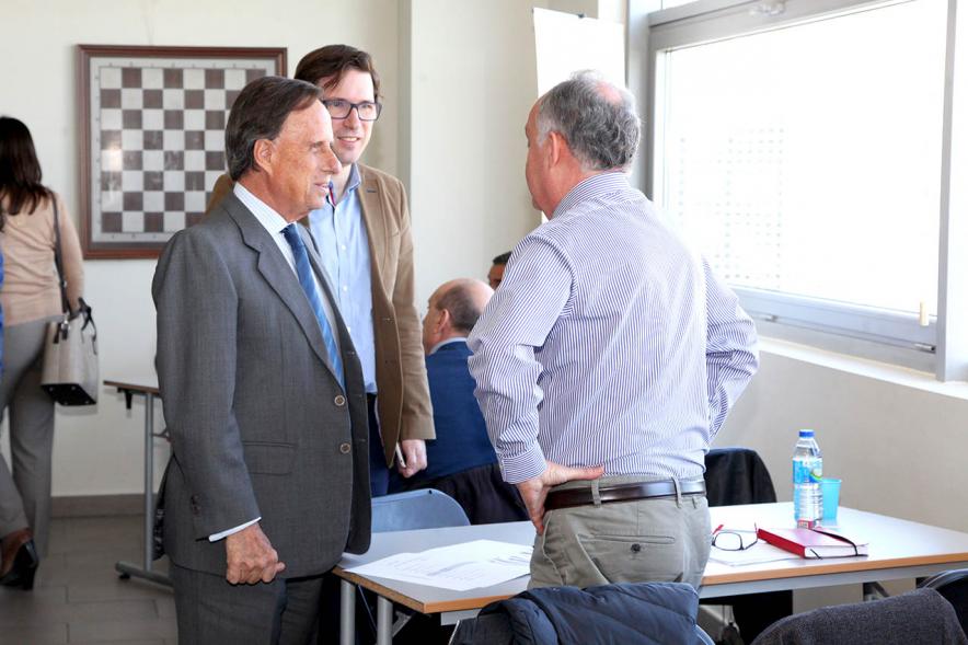 Alcalde Ignacio de Vinuesa y concejal Agustín Martin con candidato - 2019