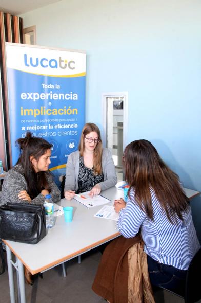 Entrevistadoras y candidata - Jornada de empleo y emprendimiento – 2019