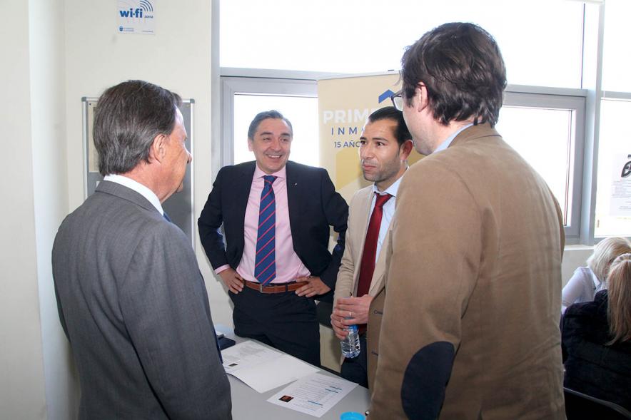 Alcalde Ignacio de Vinuesa y concejal Agustín Martin con candidato – 2019