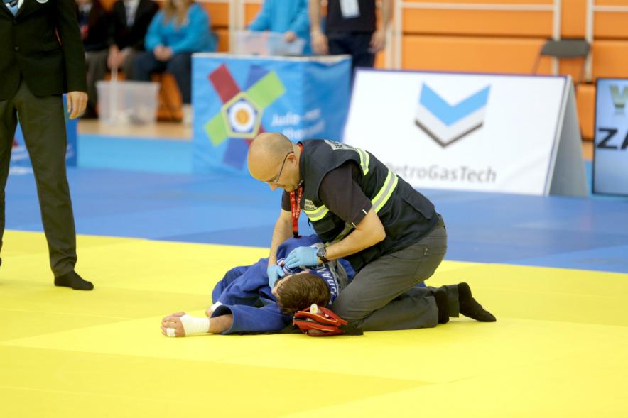 Open Europeo de Judo - Dos participantes luchando en un combate de judo.