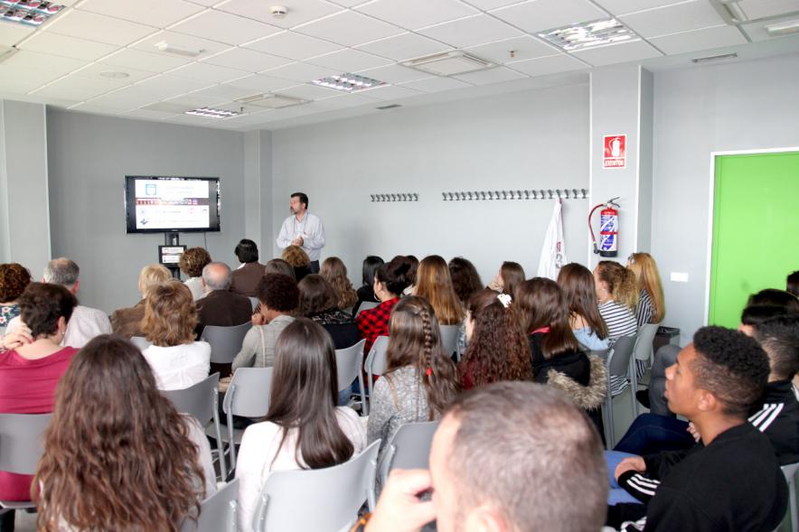 Entrega de Diplomas a Alumnos de LaborESO 2016 -  Asistentes a la entrega de diplomas.