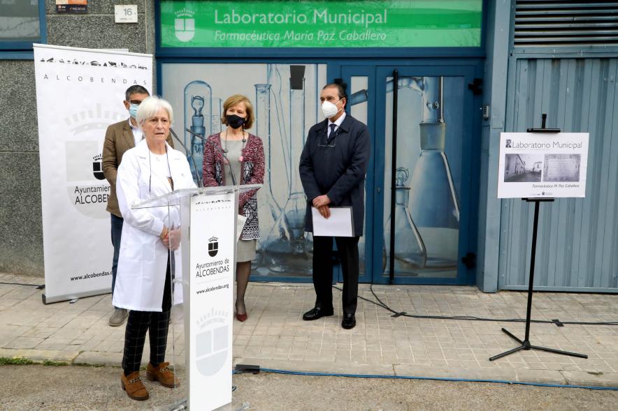Profesional del centro durante el discurso