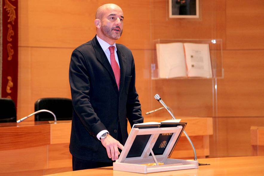 Lectura de la Constitución Española por su 40º Aniversario - D. Ramón Cubián, portavoz del gobierno municipal lee la Constitución. 
