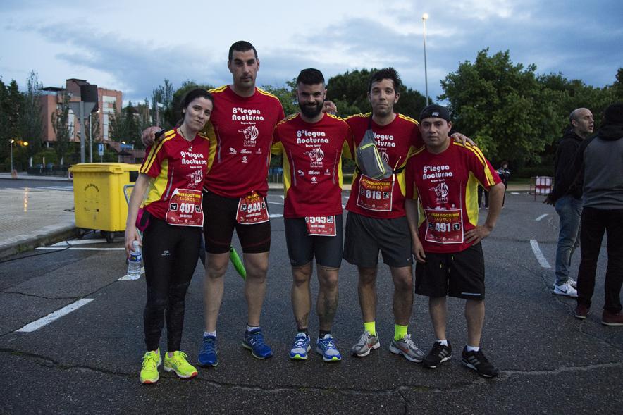 Legua Nocturna Zagros Sport -Posado nocturno de un equipo.