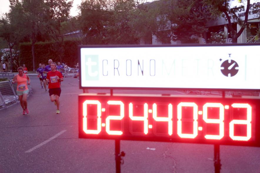 7ª Legua Nocturna Zagros - Marcador del tiempo de carrera.