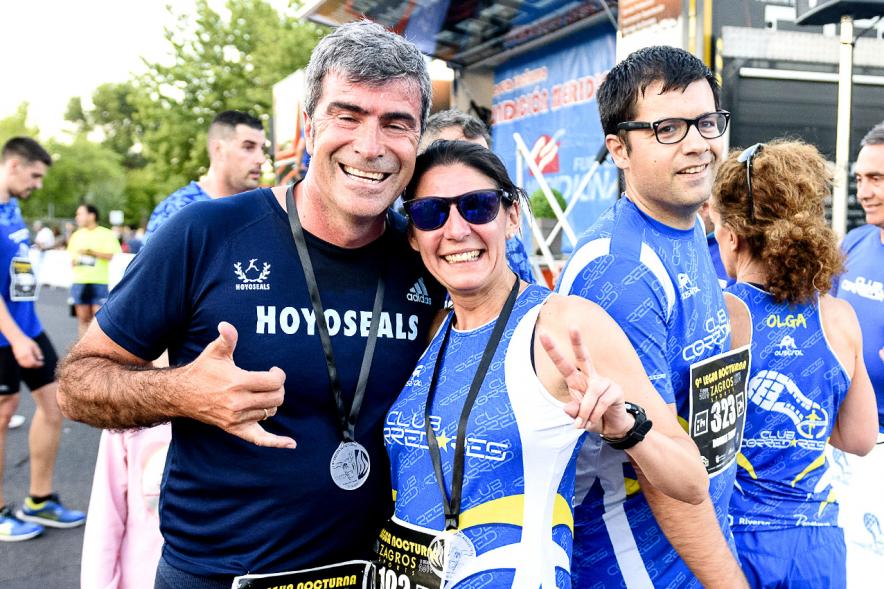 Legua Nocturna 2019 - Imagen de varias personas participantes de la carrera.