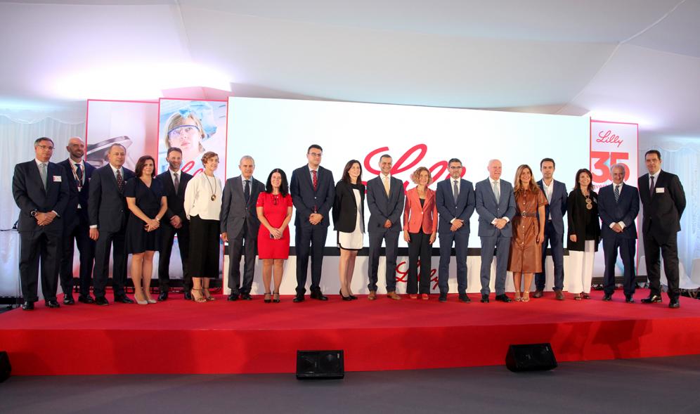  Alcalde Rafael Sánchez, Director de Lilli España Nabil Daoud, concejales y autoridades. Homenaje a los premiados durante Gala 35º Aniversario de las Actividades de Investigación de Lilly 