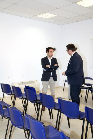 Delegación municipal durante la visita