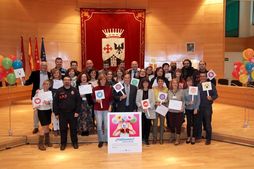 Vº Aniversario Grupo de Trabajo de las Redes Sociales Los Elegidos - Posado de todos los grupos de trabajo.