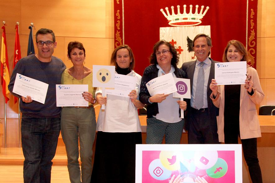 Vº Aniversario Grupo de Trabajo de las Redes Sociales Los Elegidos - Grupo de trabajo con el alcalde.