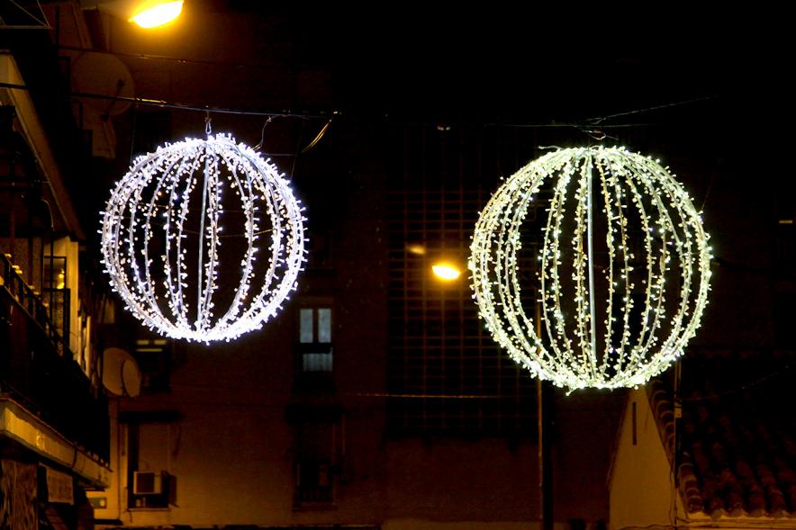 Encendido de Luces de Navidad 2017 - Imagen de un tipo de alummbrado navideño en la calle.