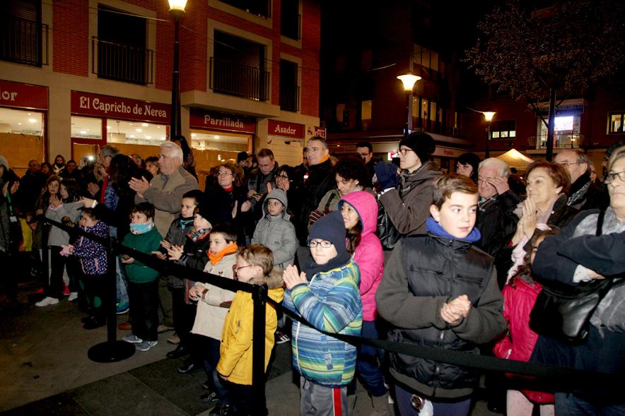 Encendido de Luces de Navidad 2017 - Imagen de las personas asistentes al acto.