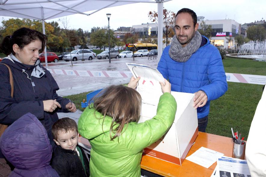 Proceso Participativo Elección Luces de Navidad - Grupo de participantes.