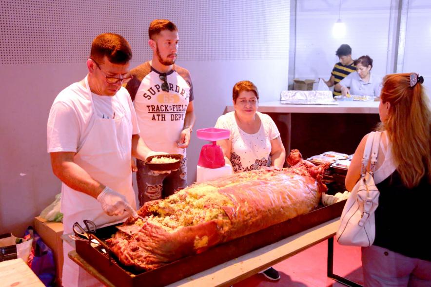 Stand de comida típica.  Encuentro Cultura y Sabor Asociación MIRA  - 2019