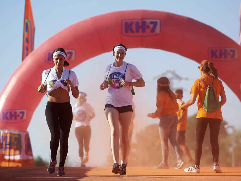 Carrera Color Run - Imagen de participantes en la carrera.