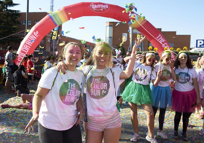 Carrera Color Run - Imagen de participantes en la carrera.