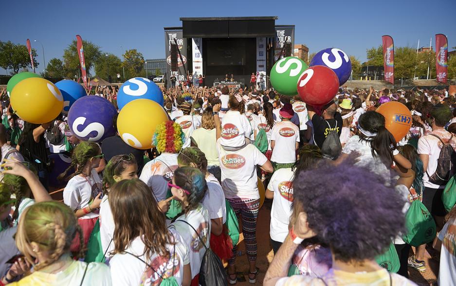 Carrera Color Run - Imagen de participantes en la carrera.