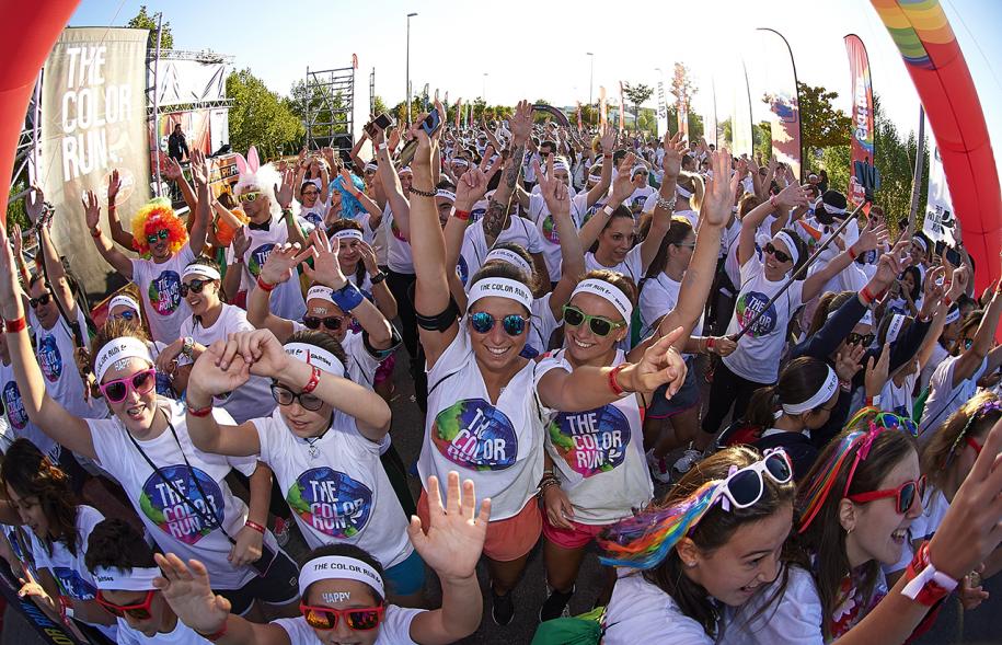 Carrera Color Run - Imagen de participantes en la carrera.