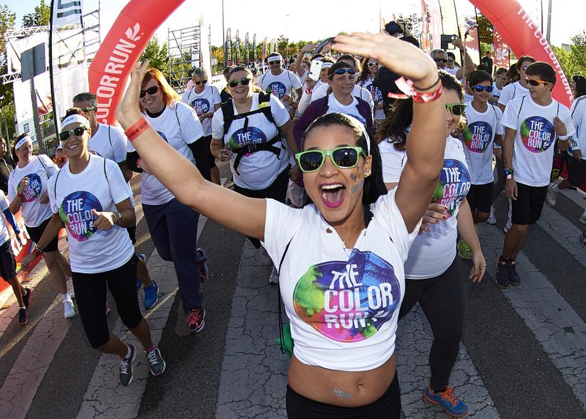 Carrera Color Run - Imagen de participantes en la carrera.