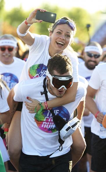 Carrera Color Run - Imagen de participantes en la carrera.