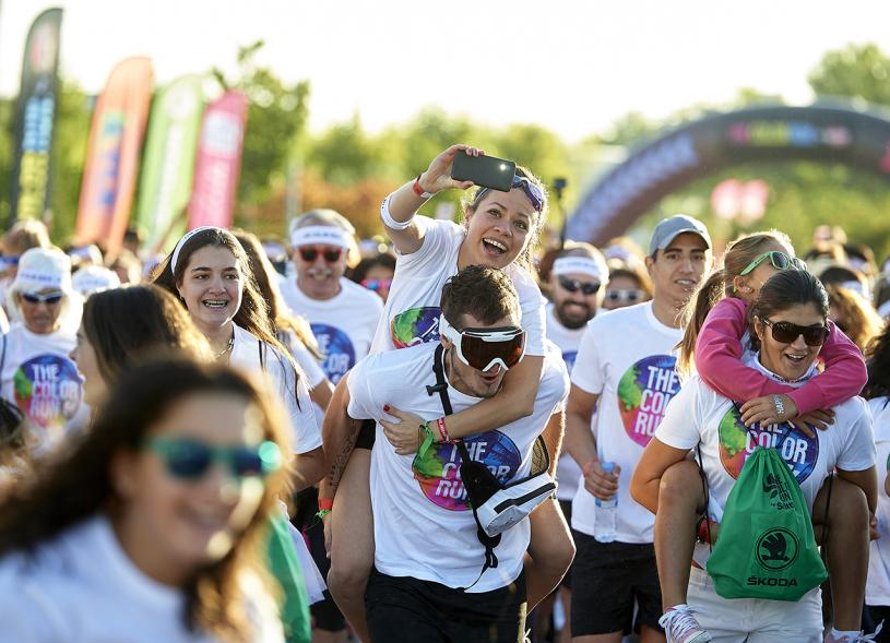 Carrera Color Run - Imagen de participantes en la carrera.