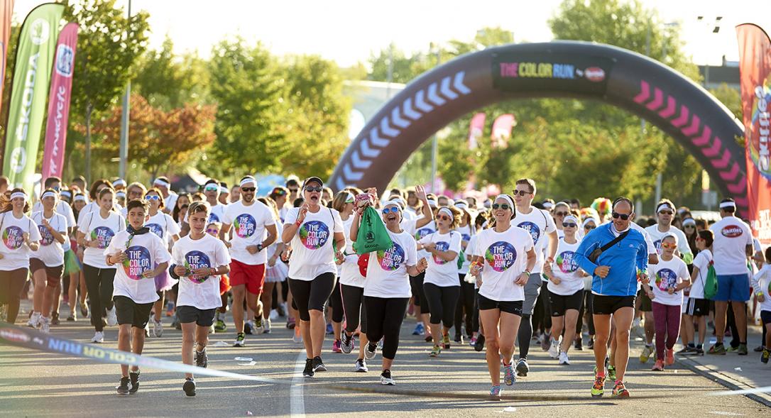 Carrera Color Run - Imagen de participantes en la carrera.