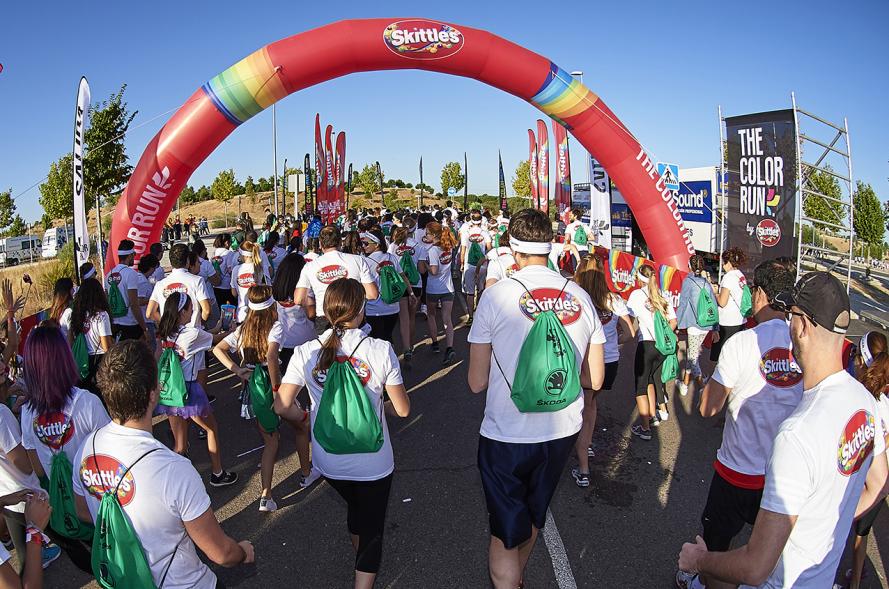 Carrera Color Run - Imagen de participantes en la carrera.