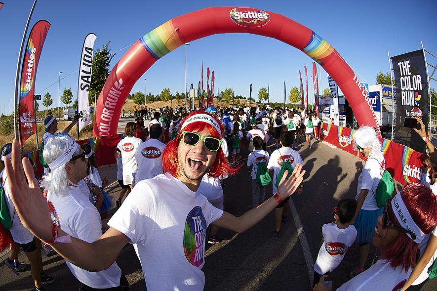 Carrera Color Run - Imagen de participantes en la carrera.