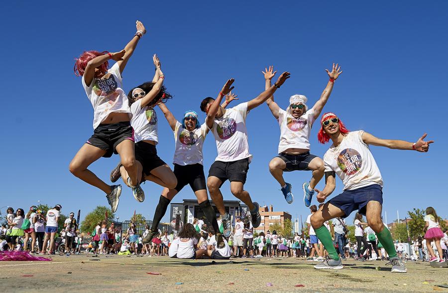 Carrera Color Run - Imagen de participantes en la carrera.
