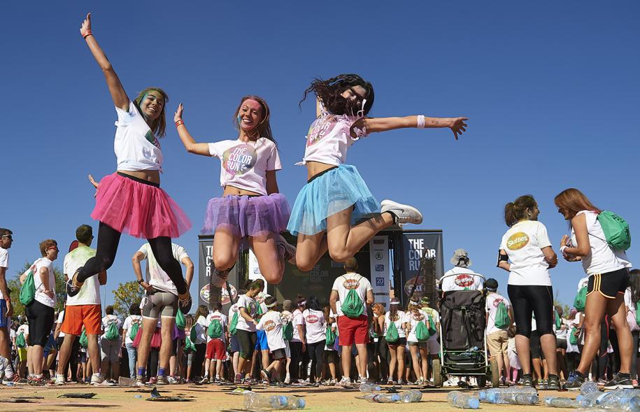 Carrera Color Run - Imagen de participantes en la carrera.
