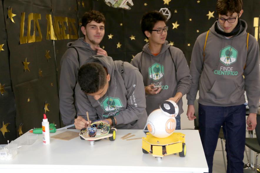Inauguración Finde Científico del MUNCYT -  Grupo de escolares.