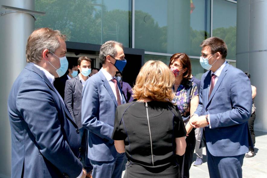 Ministro Pedro Duque, concejales y autoridades. Visita del Ministro Pedro Duque al MUNCYT – 2020
