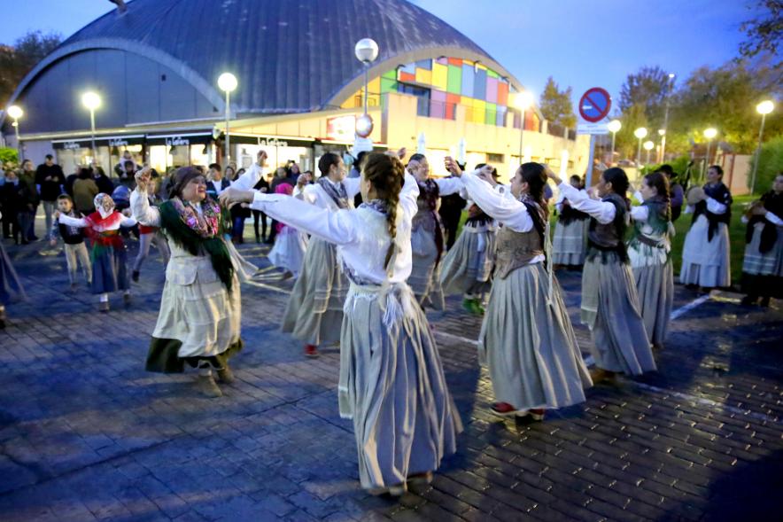 Magosto Casa de Galicia 2019 - Baile típico.