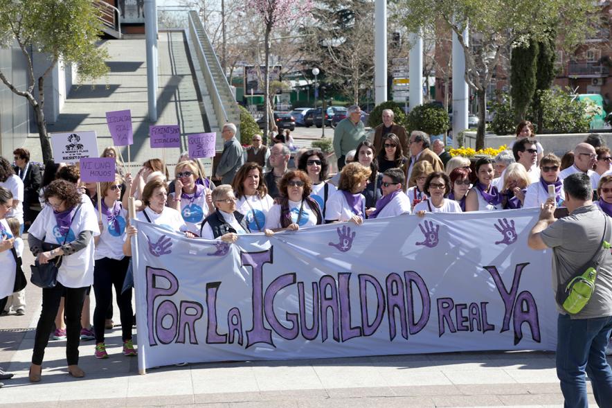 Manifestación por la Igualdad Real Ya - Cabecera de la manifestación.
