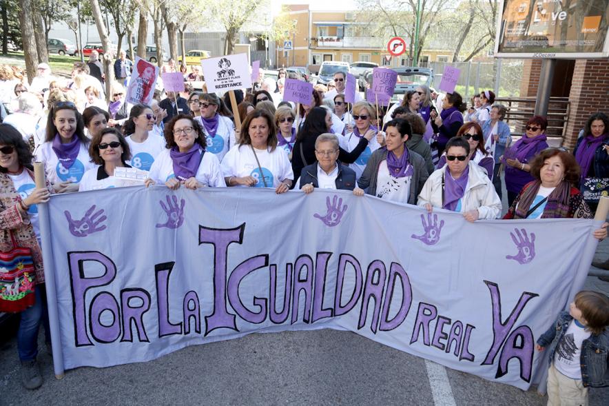 Manifestación por la Igualdad Real Ya - Cabecera de la manifestación.