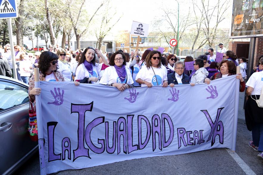 Manifestación por la Igualdad Real Ya - Cabecera de la manifestación.