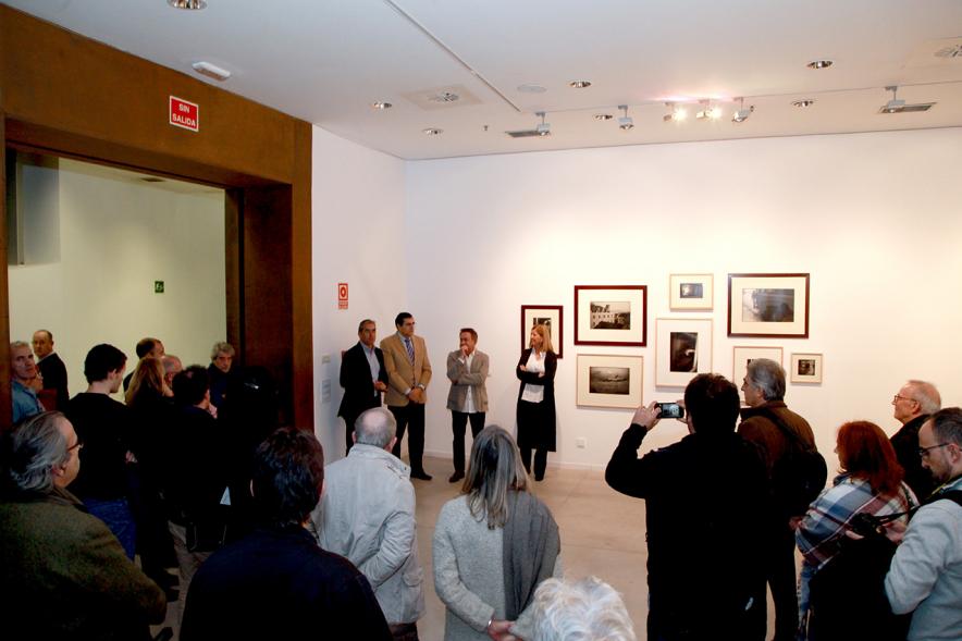 Inauguración de la Exposición "Lisboa Revisitada" de Manuel Sonseca -  Panorámica de  todos los asistentes.