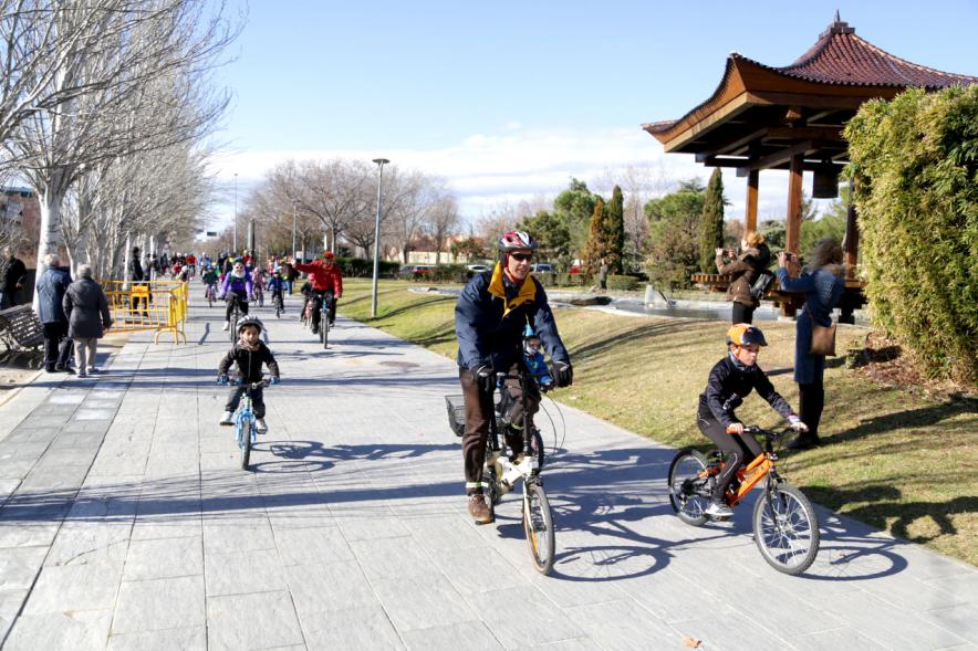 Participantes. Marcha en Bici por la Paz.
