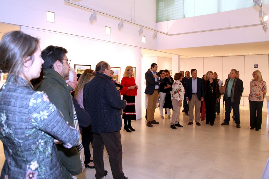 Vista general de los asistentes a la Inauguración. 