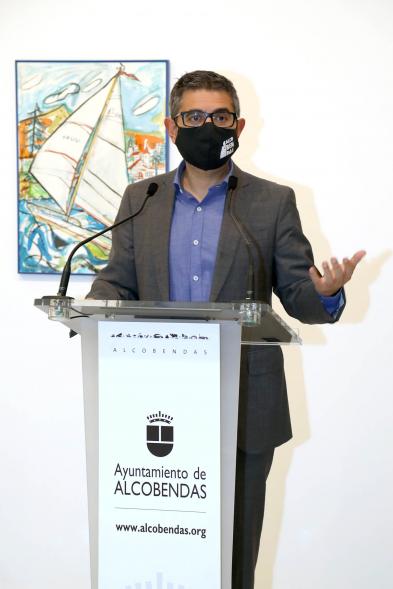Inauguración Exposición "ABCDario" de Javier Mariscal - Imagen de un  momento de la intervención del alcalde Rafael Sánchez Acera.