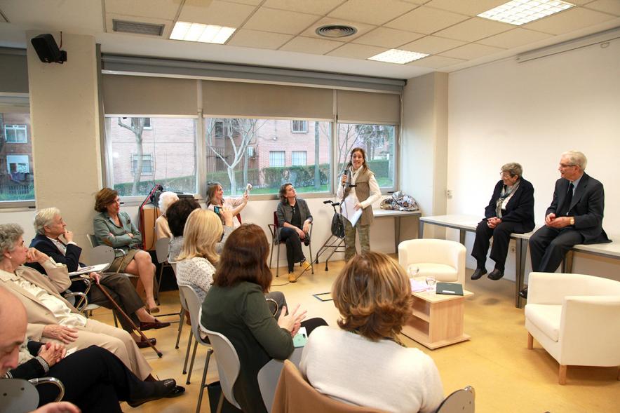 Expo y Charla Historias que Cambian la Historia de la Fundación Mary Ward - Grupo asistente.