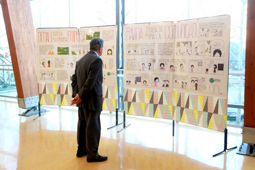Expo y Charla Historias que Cambian la Historia de la Fundación Mary Ward -  Tablón con información.