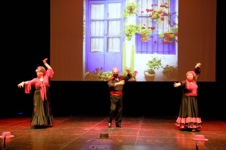 Participantes en Mayores con mucho arte.
