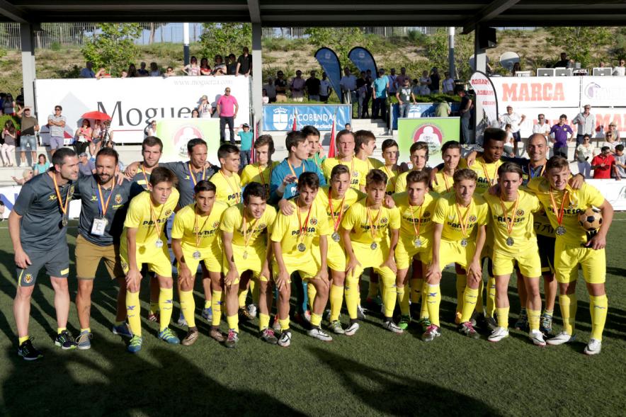 Villareal CF posa como campeón