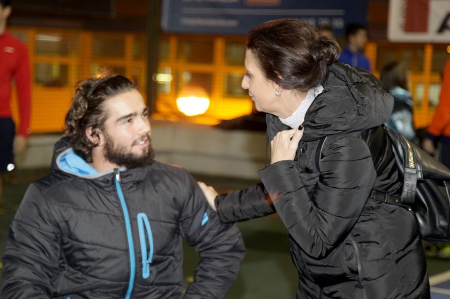 Presentación Torneo La Menina de Tenis 2018 - Imagen del tenista Dani Caverzaschi, Nº1 del tenis paralímpico español junto a un miembro del ayuntamiento de Alcobendas.